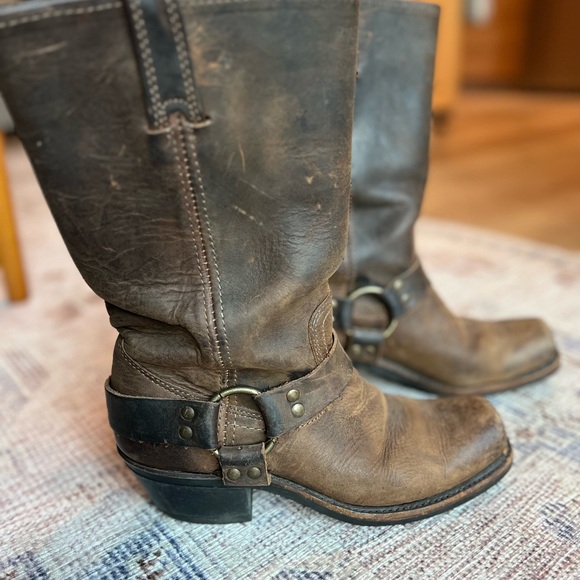 Women's Frye Brown Leather Boots - Picture 7 of 12